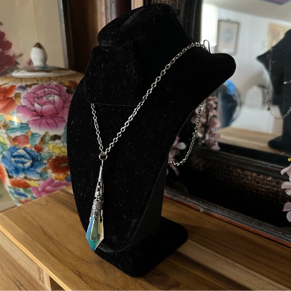 Crystal Necklace - Picture 4 of 6